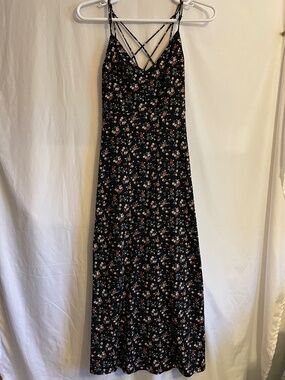 EUC nine britton Floral Maxi Dress Size MP